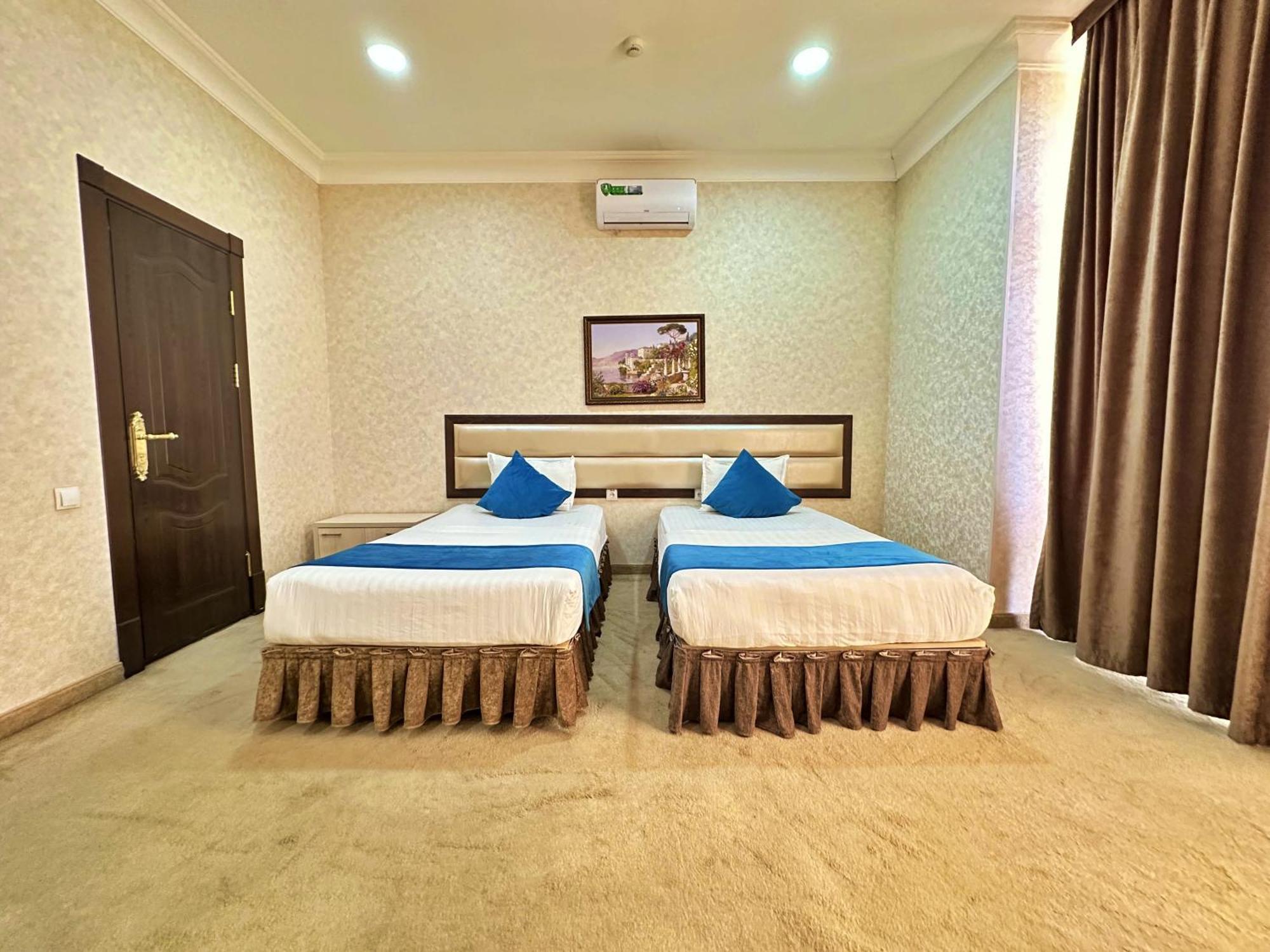 Hotel Globus Tashkent Exterior photo